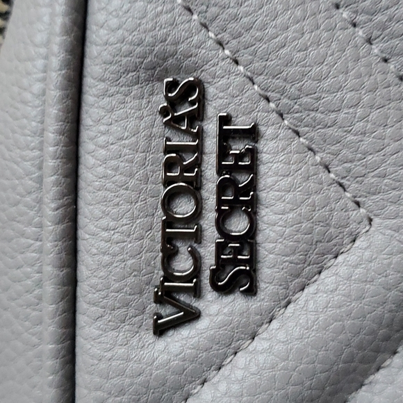 NWOT Victoria's secret crossbody gray - Picture 3 of 11